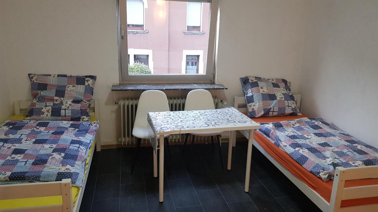 Handwerker Unterkunft Monteurzimmer Mit Gemeinschaftsbad In Brebach Sarrebruck Extérieur photo