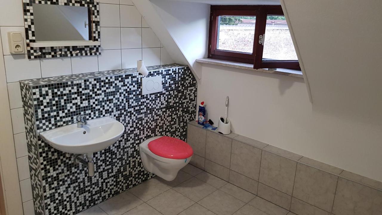 Handwerker Unterkunft Monteurzimmer Mit Gemeinschaftsbad In Brebach Sarrebruck Extérieur photo